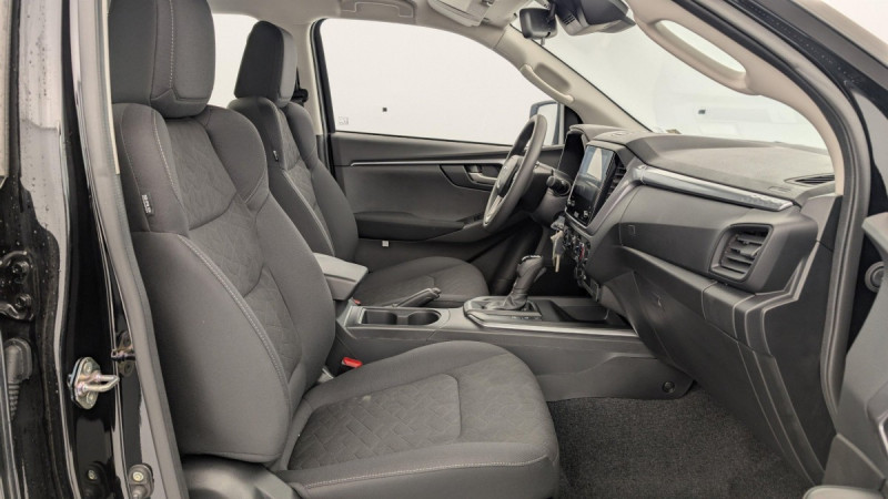 Photo 9 de l'offre de ISUZU D-MAX 1.9 4X4 CREW CAB N60 B.B +  AT 4 PLACES à 44500€ chez Carlyss automobiles Vitré