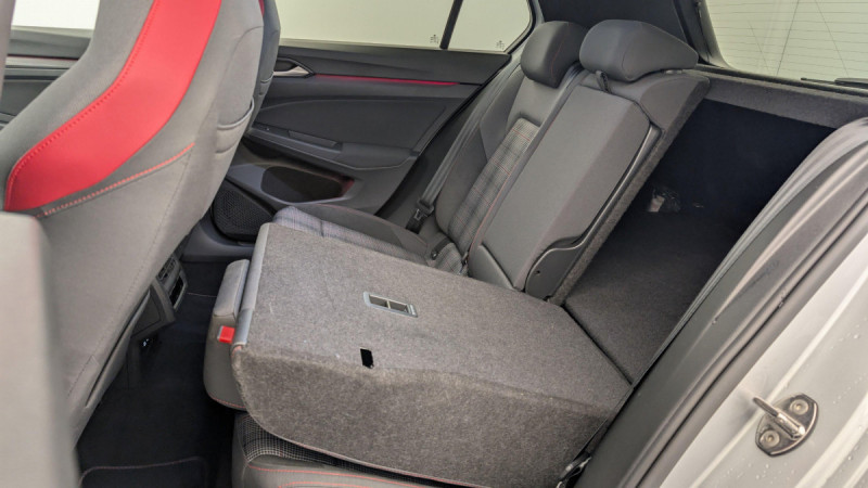 Photo 12 de l'offre de VOLKSWAGEN GOLF 8 2.0 TSI 245 DSG7 GTI à 31140€ chez Carlyss automobiles Vitré