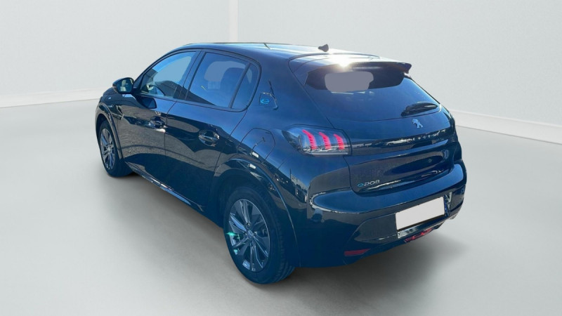 Photo 4 de l'offre de PEUGEOT 208 ELECTRIQUE 50 KWH 136CH ALLURE à 17811€ chez Carlyss automobiles Vitré