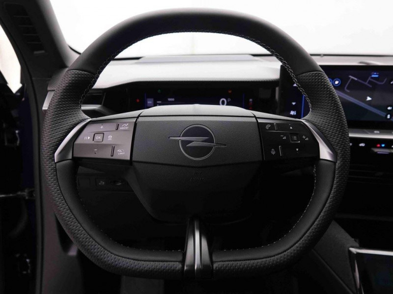 Photo 5 de l'offre de OPEL Grandland 1.2 T Hybrid 145 GS à 35898€ chez Carlyss automobiles Vitré