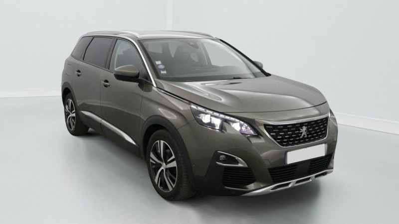 Photo 2 de l'offre de PEUGEOT 5008 PureTech 130ch S&S BVM6 Allure à 19598€ chez Carlyss automobiles Vitré
