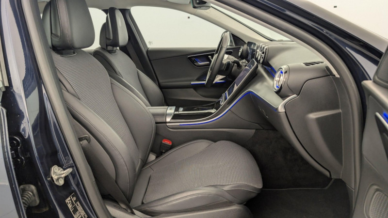 Photo 9 de l'offre de MERCEDES-BENZ CLASSE C 300 e 9G-Tronic Business Line à 36024€ chez Carlyss automobiles Vitré