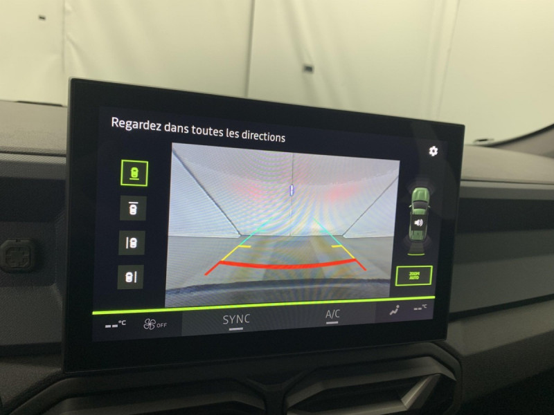 Photo 18 de l'offre de Dacia BIGSTER Mild Hybrid 130 4x4 Expression à 28598€ chez Carlyss automobiles Vitré