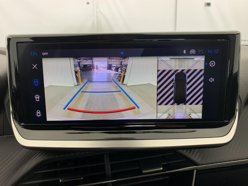 Photo 17 de l'offre de PEUGEOT 2008 Hybrid 145 e-DCS6 Allure à 24998€ chez Carlyss automobiles Vitré