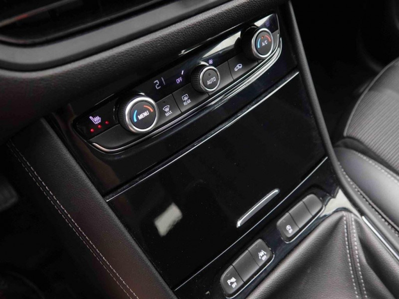 Photo 10 de l'offre de OPEL Grandland 1.2 T 130 GS Line à 23774€ chez Carlyss automobiles Vitré