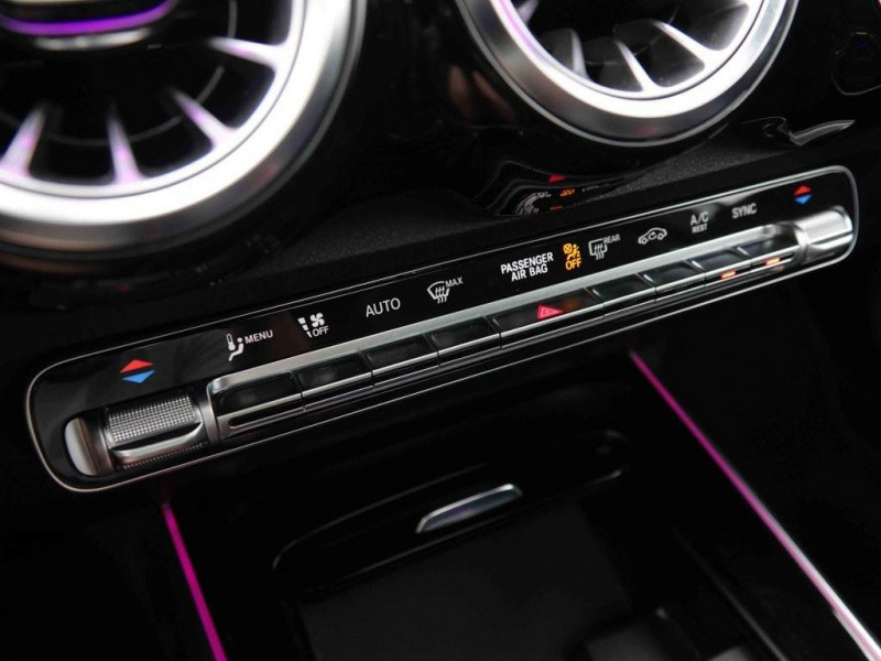 Photo 16 de l'offre de MERCEDES-BENZ GLB 200d 150 DCT AMG-Line 7pl à 50129€ chez Carlyss automobiles Vitré