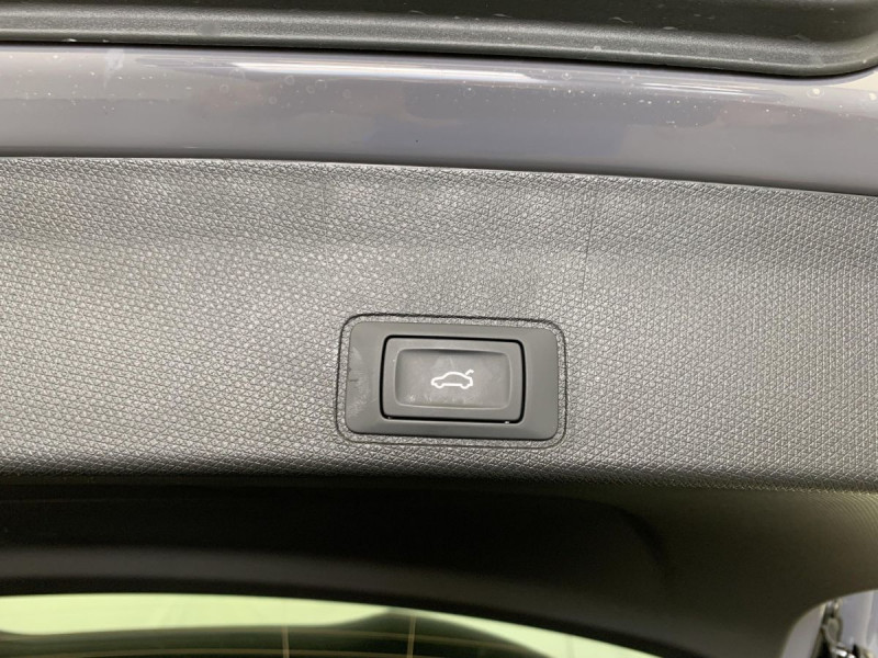 Photo 12 de l'offre de Cupra Terramar 1.5 eTSI Hybrid 150 ch DSG7 V à 36998€ chez Carlyss automobiles Vitré