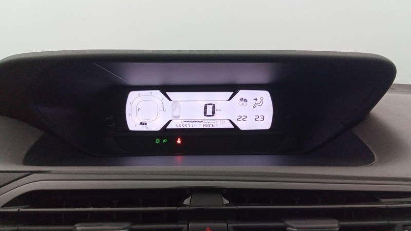 Photo 10 de l'offre de CITROEN Grand C4 Spacetourer Grand C4 Spacetourer PureTech 130 S&S EAT8 Feel à 17398€ chez Carlyss automobiles Vitré