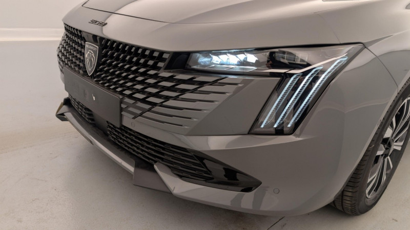 Photo 21 de l'offre de PEUGEOT 508 SW BlueHDi 130 ch S&S EAT8 Allure à 30998€ chez Carlyss automobiles Vitré