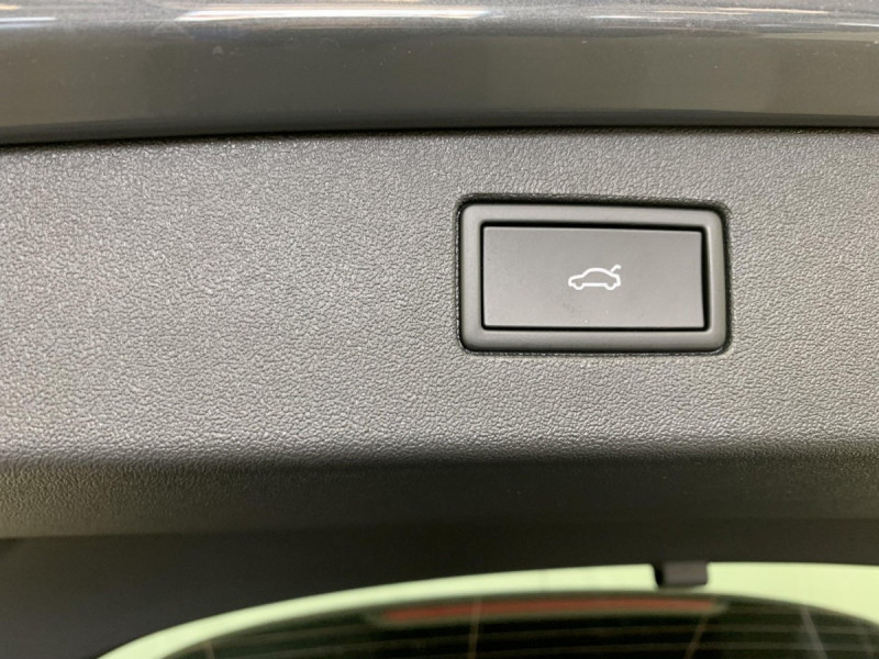 Photo 9 de l'offre de VOLKSWAGEN TIGUAN NOUVEAU 1.5 eTSI 150CV DSG7 LIFE PLUS à 39498€ chez Carlyss automobiles Vitré