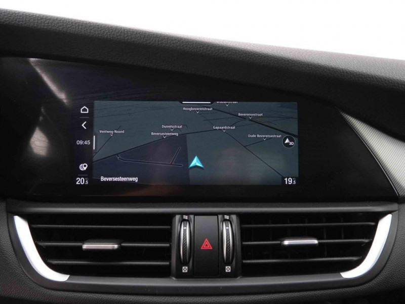 Photo 13 de l'offre de ALFA ROMEO Giulia 2.0 Turbo Q4 AT8 Veloce à 35656€ chez Carlyss automobiles Vitré