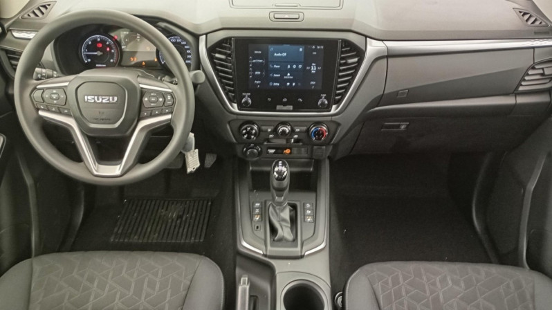 Photo 8 de l'offre de ISUZU D-MAX 1.9 4X4 SPACE CAB N60 B.B+  AT à 40609€ chez Carlyss automobiles Vitré