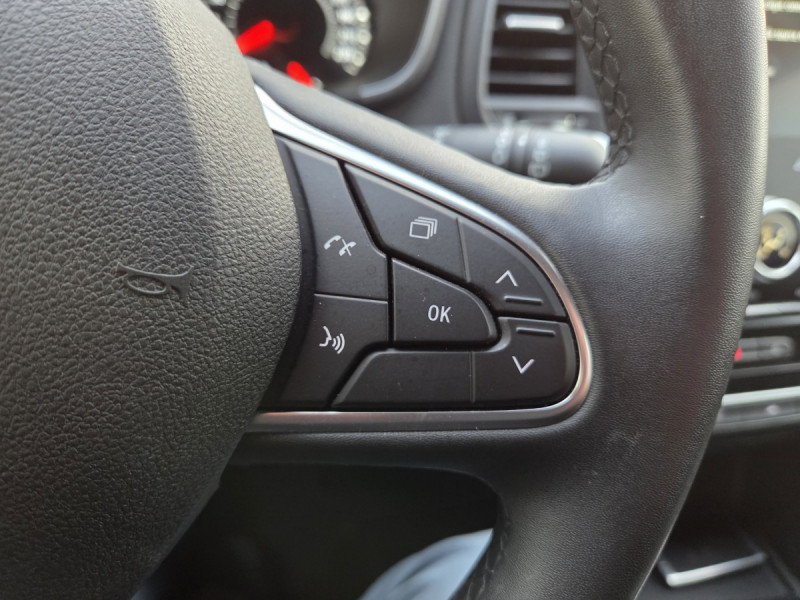 Photo 20 de l'offre de Renault Mégane Berline (4) Business TCe 115 FAP -21N à 16290€ chez Carlyss automobiles Vitré