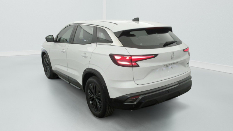 Photo 6 de l'offre de Renault AUSTRAL NOUVEAU FULL HYBRID E-TECH 200 CH EVOLUTION à 31998€ chez Carlyss automobiles Vitré