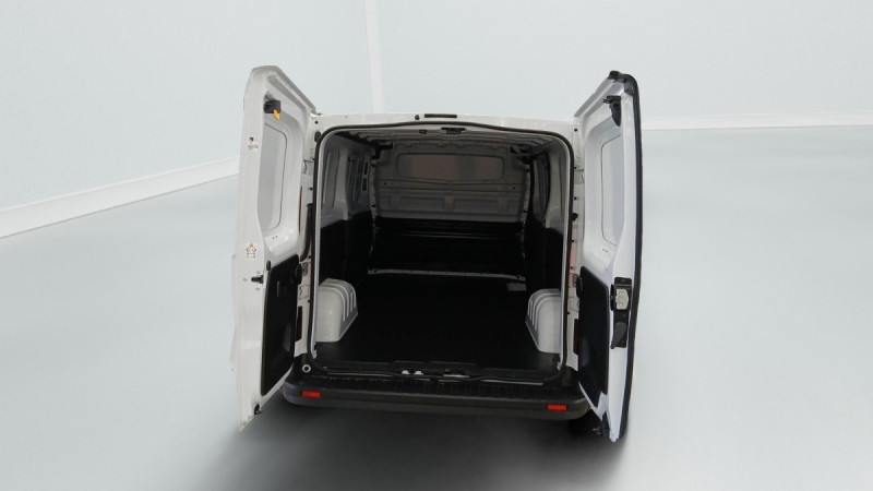 Photo 3 de l'offre de RENAULT TRAFIC FOURGON TRAFIC FGN L2H1 3T BLUE DCI 130 GSR2 EXTRA à 33177€ chez Carlyss automobiles Vitré