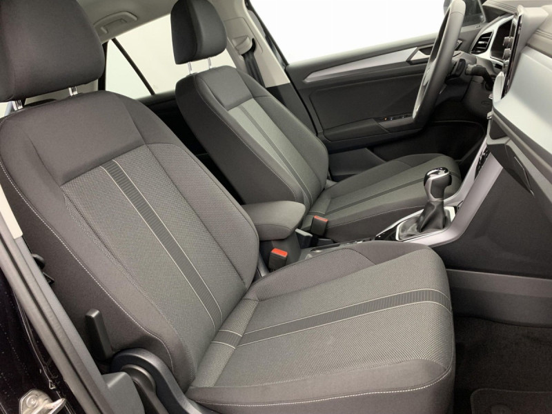 Photo 9 de l'offre de VOLKSWAGEN T-roc 2.0 TDI 150 Start/Stop DSG7 Life Plus à 32598€ chez Carlyss automobiles Vitré