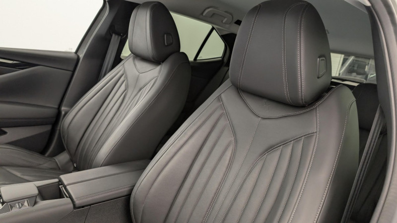 Photo 16 de l'offre de DS DS4 PureTech 130 EAT8 Rivoli à 22862€ chez Carlyss automobiles Vitré