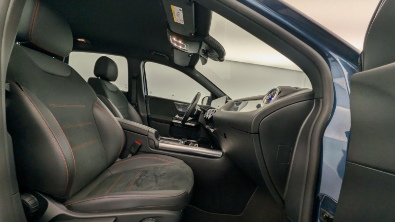 Photo 9 de l'offre de MERCEDES-BENZ CLASSE B 200 d 8G-DCT AMG Line à 29043€ chez Carlyss automobiles Vitré
