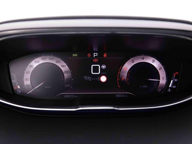 Photo 10 de l'offre de PEUGEOT 3008 1.2 T 130 EAT8 GT-Line à 28577€ chez Carlyss automobiles Vitré