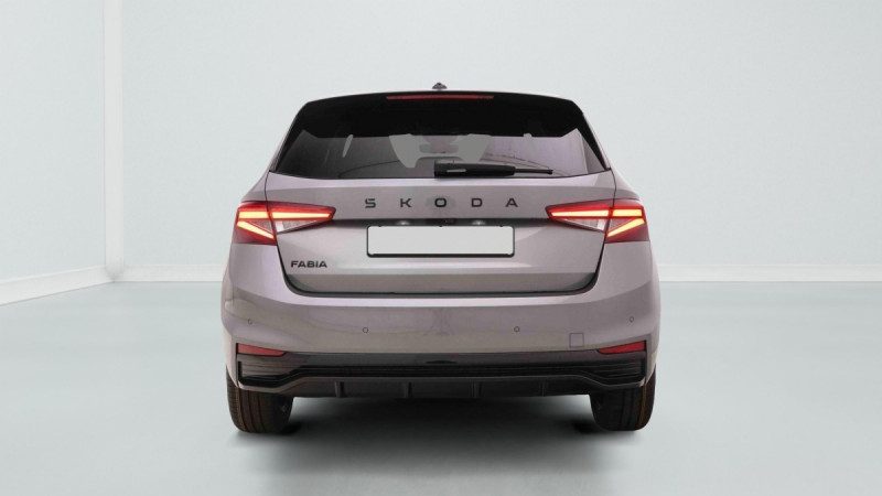 Photo 4 de l'offre de SKODA Fabia 1.0 TSi 115 DSG Monte Carlo à 25998€ chez Carlyss automobiles Vitré