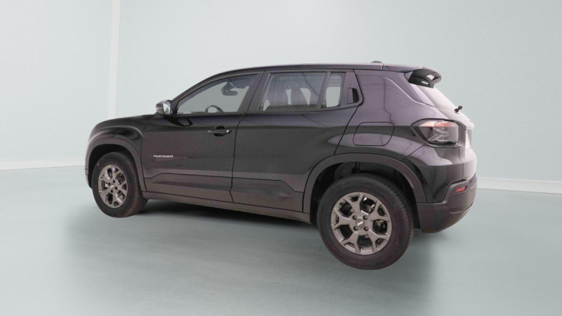 Photo 4 de l'offre de Jeep Avenger 1.2 MHEV 110 DCT6 Longitude à 26522€ chez Carlyss automobiles Vitré