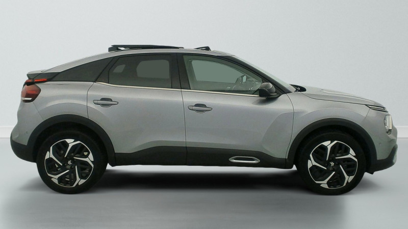 Photo 8 de l'offre de CITROEN C4 PureTech 130 S&S BVM6 Shine à 17552€ chez Carlyss automobiles Vitré