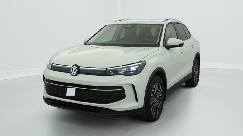 Photo 3 de l'offre de VOLKSWAGEN TIGUAN NOUVEAU 1.5 eTSI 150CV DSG7 LIFE PLUS à 37998€ chez Carlyss automobiles Vitré