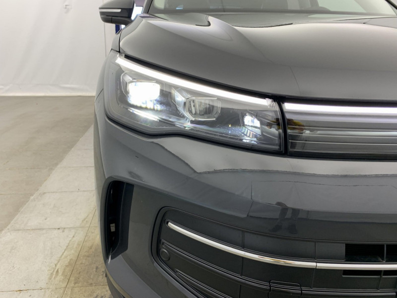 Photo 15 de l'offre de VOLKSWAGEN TIGUAN NOUVEAU 1.5 eTSI 150CV DSG7 LIFE PLUS à 38998€ chez Carlyss automobiles Vitré