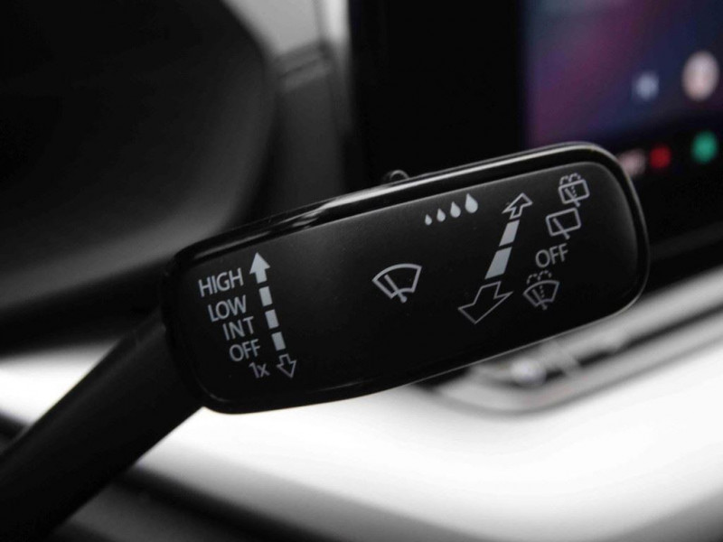 Photo 19 de l'offre de SKODA Octavia 1.5 TSi 116 MHEV DSG Combi MY25 Edition à 30893€ chez Carlyss automobiles Vitré