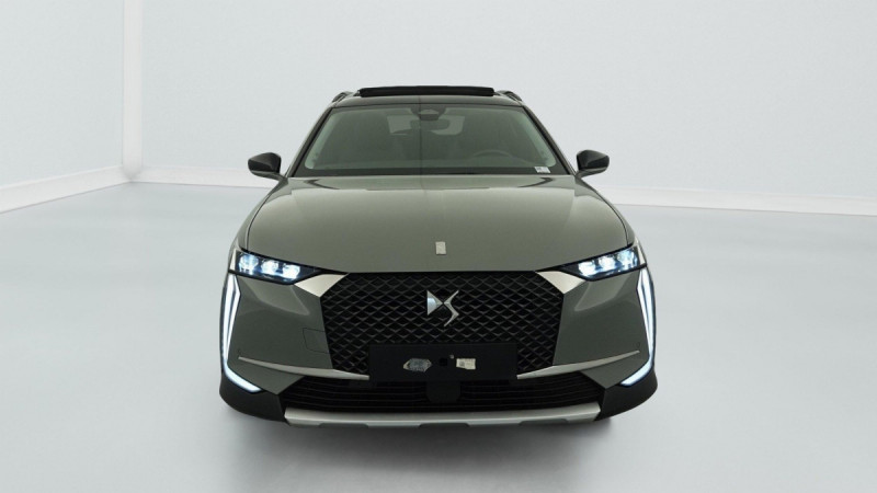 Photo 2 de l'offre de DS DS4 PureTech 130 EAT8 Cross Rivoli à 23638€ chez Carlyss automobiles Vitré
