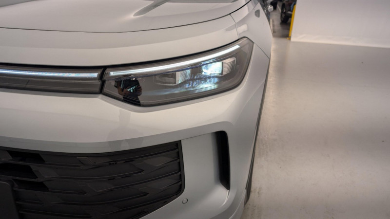 Photo 21 de l'offre de Volkswagen Tayron 1.5 eTSI 150ch DSG7 7pl Life Plus à 41598€ chez Carlyss automobiles Vitré