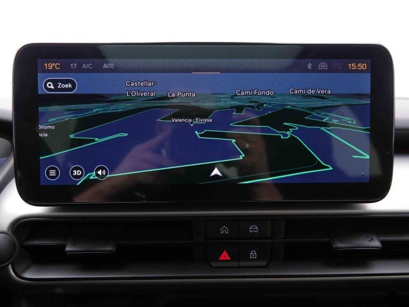 Photo 10 de l'offre de Jeep Avenger 1.2T e-Hybrid DCT Summit à 31469€ chez Carlyss automobiles Vitré