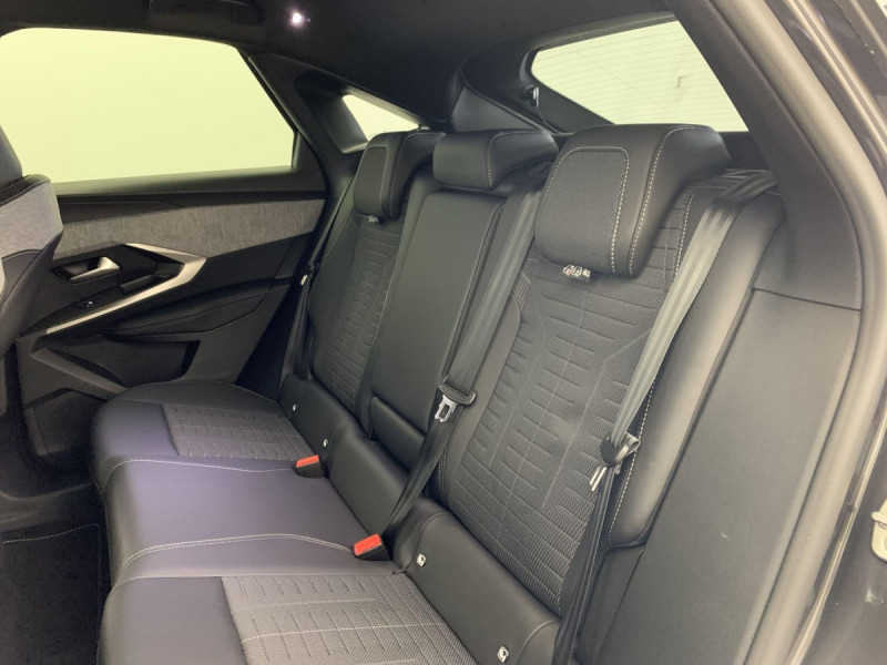 Photo 20 de l'offre de PEUGEOT 3008 Hybrid 145 e-DCS6 GT à 32958€ chez Carlyss automobiles Vitré