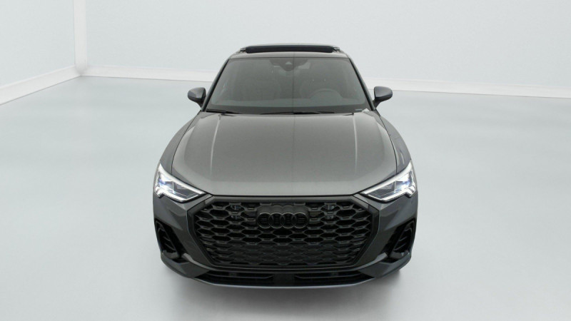 Photo 2 de l'offre de AUDI Q3 Sportback 35 TDI 150 ch S tronic 7 S line à 48598€ chez Carlyss automobiles Vitré
