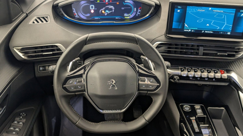 Photo 13 de l'offre de PEUGEOT 3008 Hybrid 136 e-DCS6 Allure Pack à 27853€ chez Carlyss automobiles Vitré