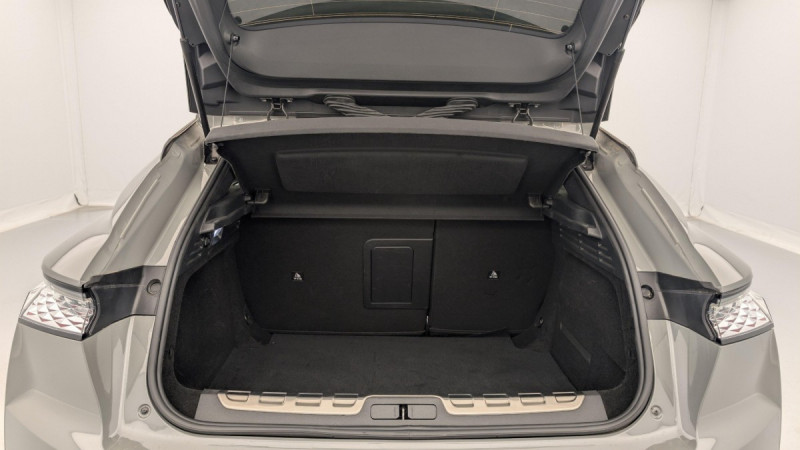 Photo 11 de l'offre de DS DS4 PureTech 130 EAT8 Performance Line+ à 24837€ chez Carlyss automobiles Vitré