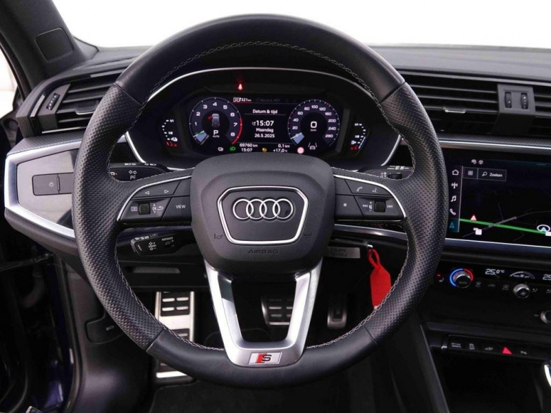 Photo 8 de l'offre de AUDI Q3 45 TFSie PHEV S-Line à 37142€ chez Carlyss automobiles Vitré