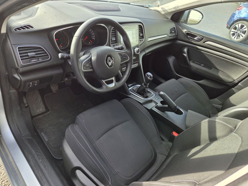 Photo 6 de l'offre de Renault Mégane Berline (4) Business TCe 115 FAP -21N à 15990€ chez Carlyss automobiles Vitré