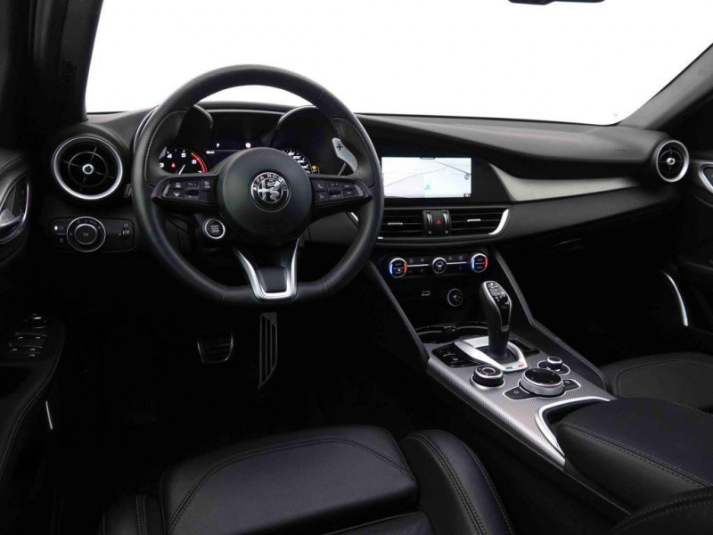 Photo 10 de l'offre de ALFA ROMEO Giulia 2.0 Turbo Q4 AT8 Veloce à 35656€ chez Carlyss automobiles Vitré