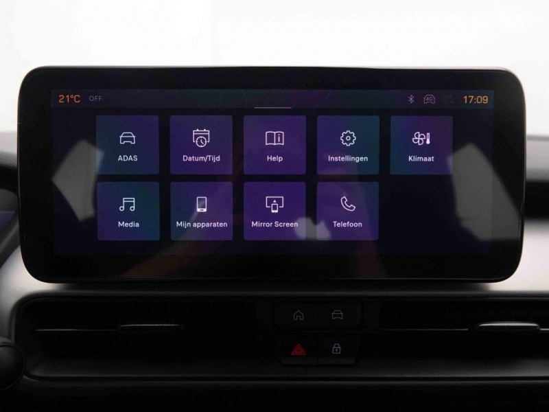 Photo 9 de l'offre de Jeep Avenger 1.2 MHEV 110 DCT6 Altitude à 27498€ chez Carlyss automobiles Vitré