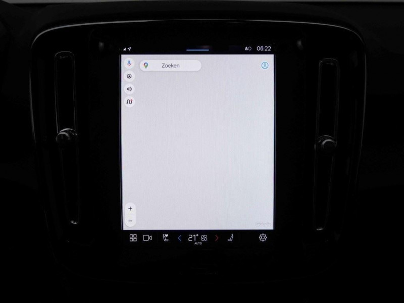 Photo 13 de l'offre de Volvo EC40 Recharge 238 Single Motor Plus à 43702€ chez Carlyss automobiles Vitré