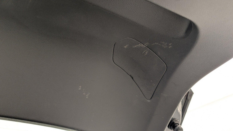 Photo 25 de l'offre de VOLKSWAGEN T-roc 1.0 TSI 115 START/STOP BVM6 LOUNGE BUSINESS à 19883€ chez Carlyss automobiles Vitré