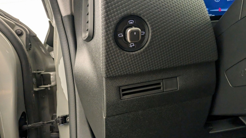 Photo 20 de l'offre de DS DS4 PureTech 130 EAT8 Rivoli à 23370€ chez Carlyss automobiles Vitré