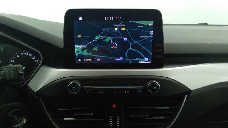 Photo 2 de l'offre de FORD Focus SW Focus SW 1.0 EcoBoost 125 S&S BVA8 Trend Business à 18307€ chez Carlyss automobiles Vitré