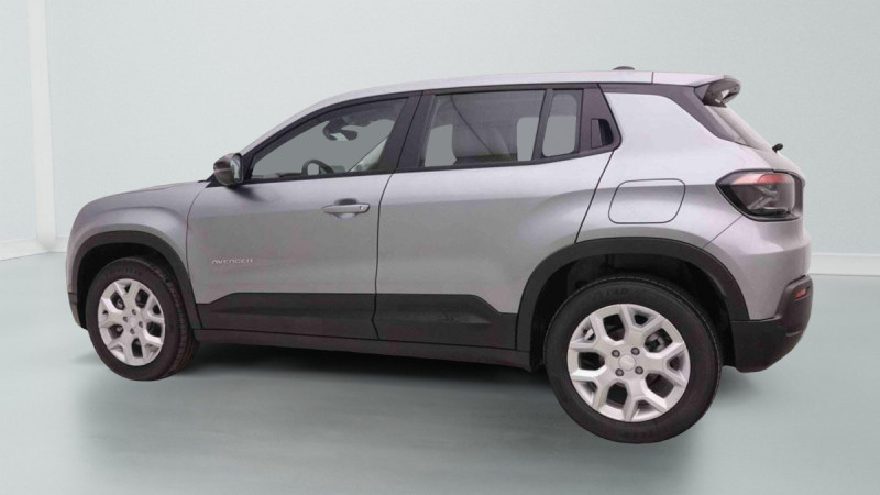 Photo 3 de l'offre de Jeep Avenger 1.2 MHEV 110 DCT6 Altitude à 27502€ chez Carlyss automobiles Vitré