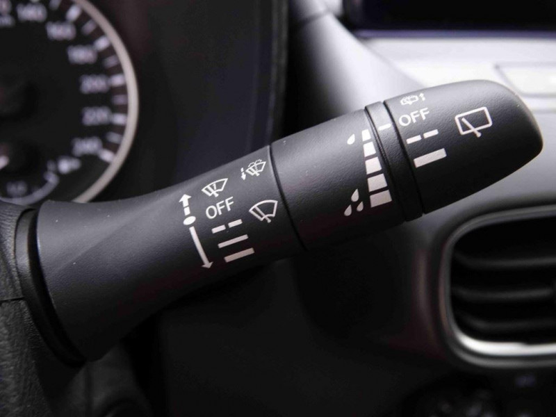 Photo 16 de l'offre de NISSAN JUKE 1.0 DIG-T 114 DCT Acenta Plus à 22999€ chez Carlyss automobiles Vitré