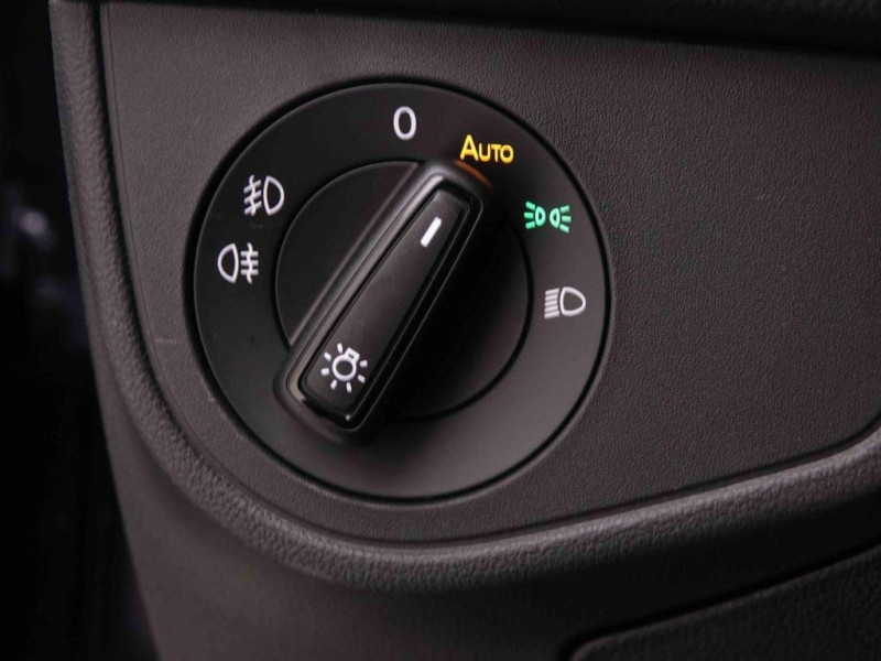 Photo 5 de l'offre de Volkswagen Taigo 1.0 TSi 115 R-Line à 27998€ chez Carlyss automobiles Vitré