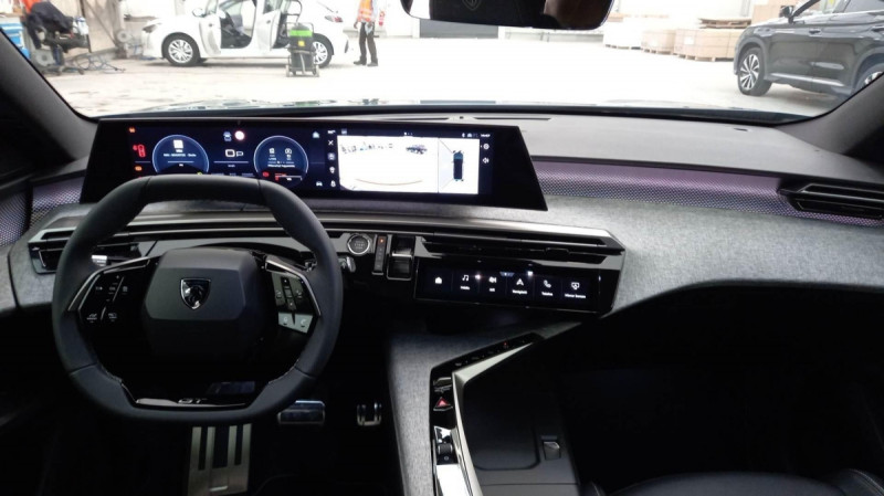 Photo 6 de l'offre de PEUGEOT 3008 Hybrid 136 e-DCS6 GT à 33898€ chez Carlyss automobiles Vitré