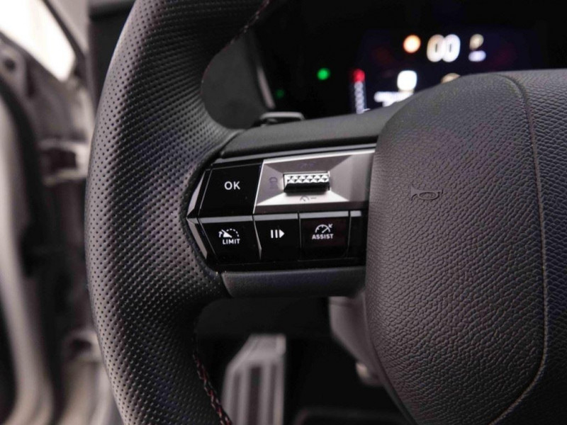 Photo 19 de l'offre de DS DS4 1.2 T 130 EAT8 Performance Line à 26198€ chez Carlyss automobiles Vitré