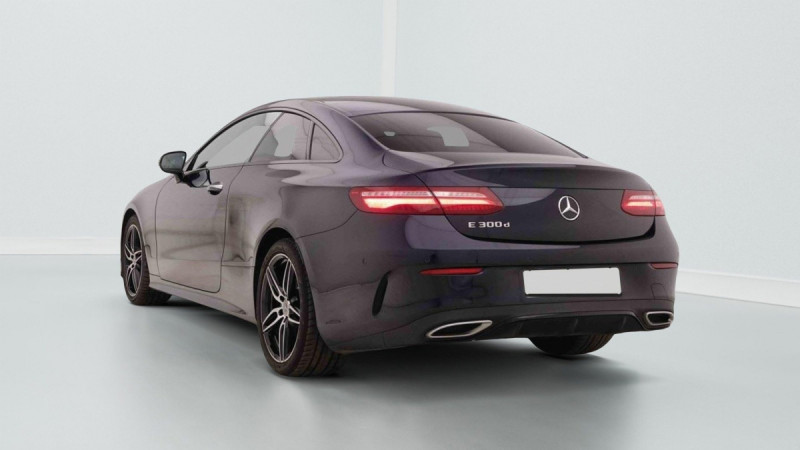 Photo 6 de l'offre de Mercedes E-Klasse 300d 245 Coupé 9g-Tronic AMG-Line Premium à 42041€ chez Carlyss automobiles Vitré